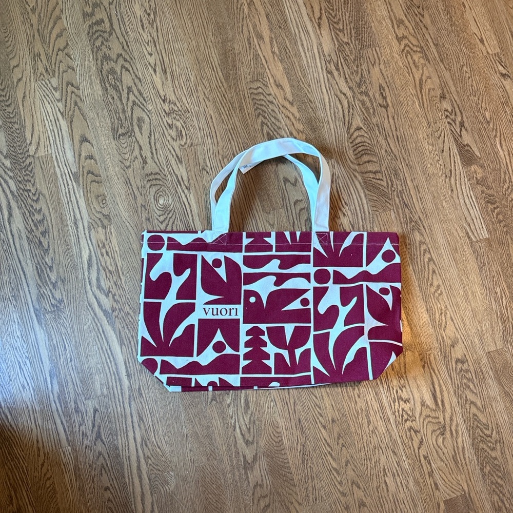 Vuori Burgundy and Cream Tote Bag